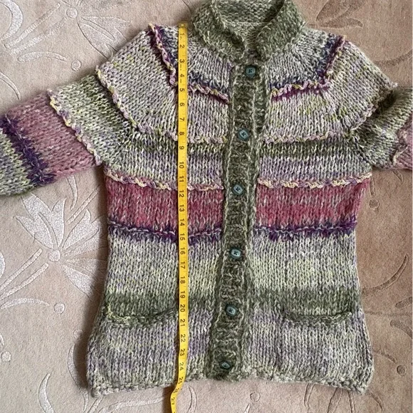 EUC, Handmade Chunky Knit Multicolor Cardigan with Pockets. Green & Pink, Size M - Picture 7 of 7